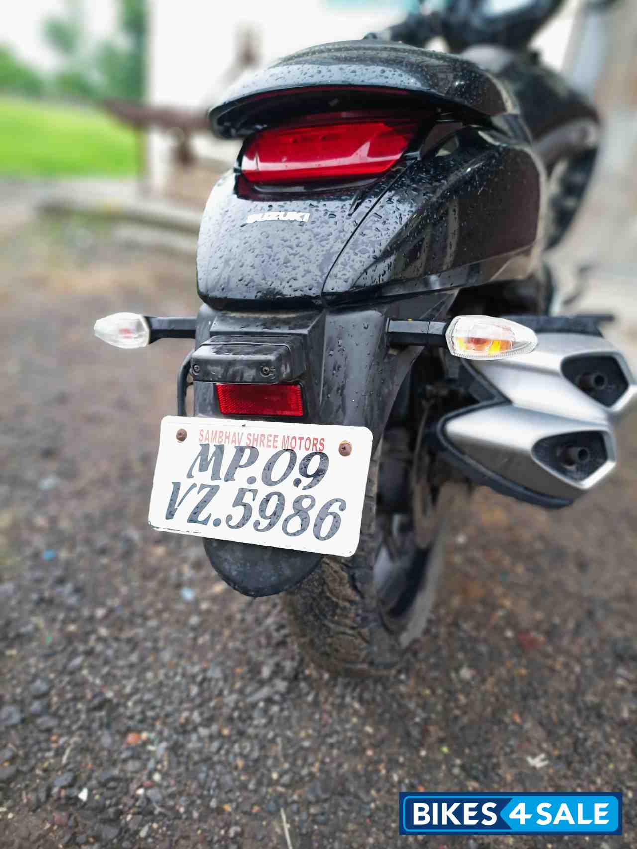 Black Suzuki Intruder 150 BS6