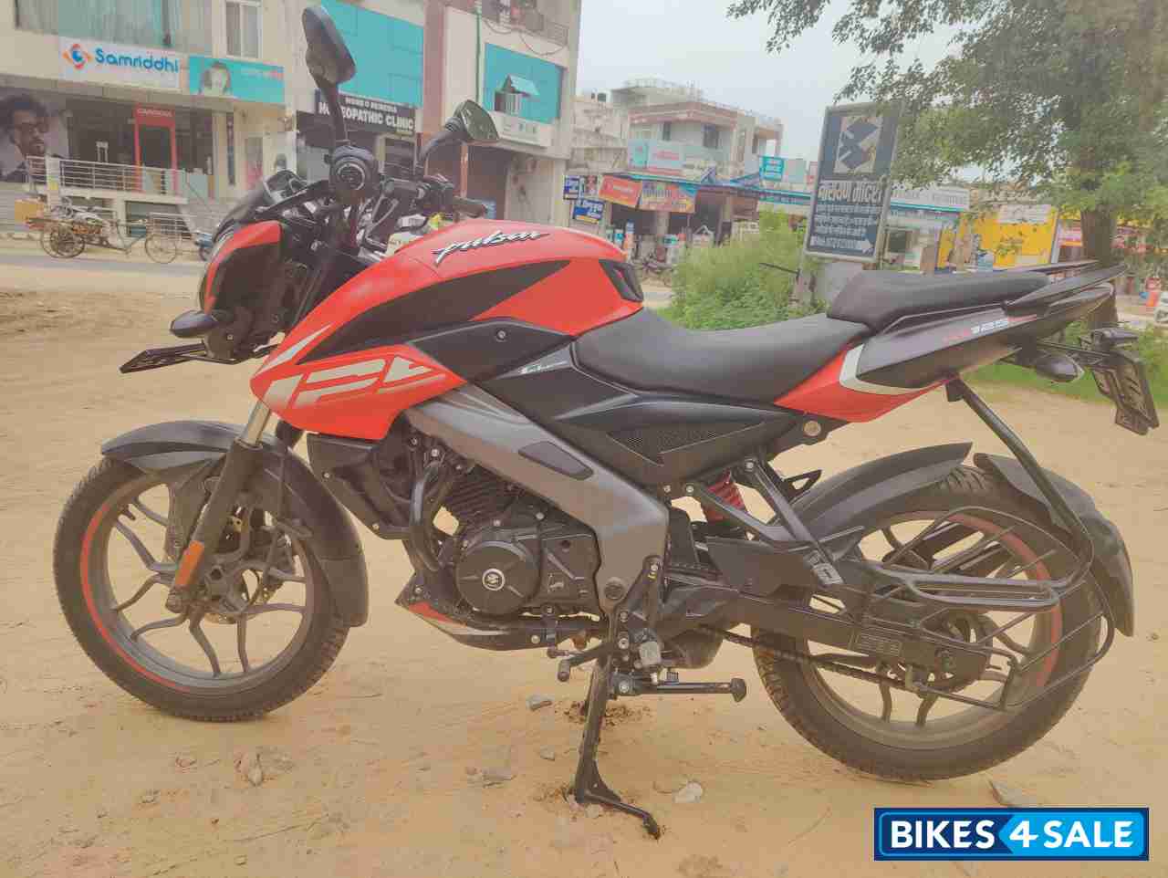 Red Bajaj Pulsar NS125 BS6