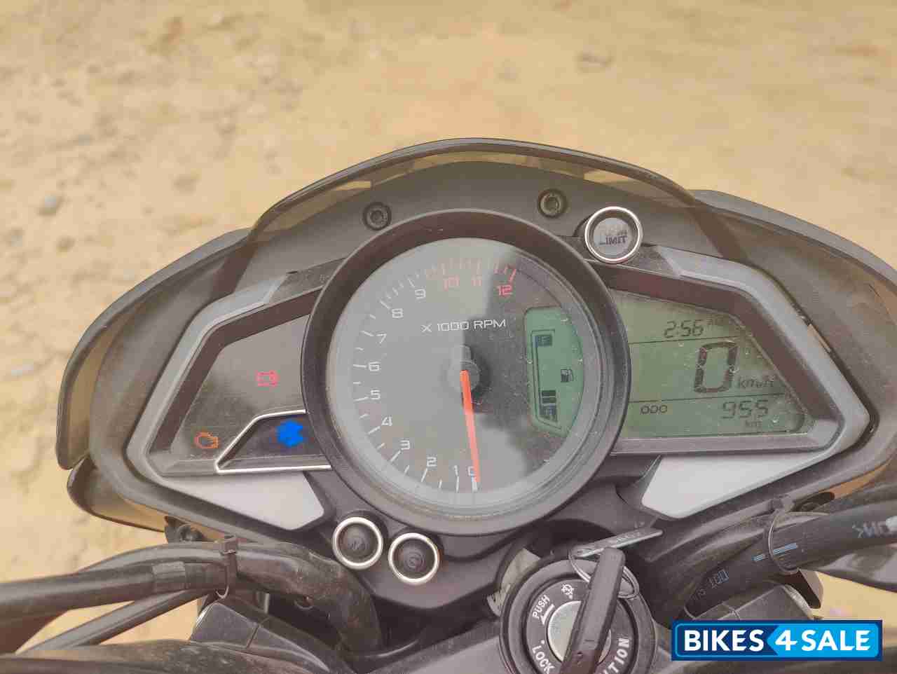Red Bajaj Pulsar NS125 BS6