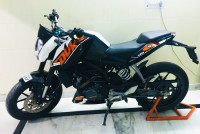 KTM Duke 200
