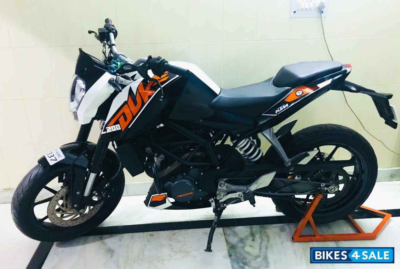 KTM Duke 200