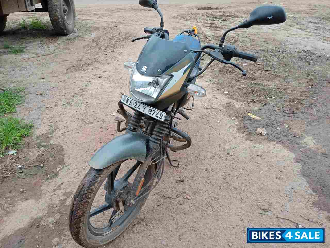 Bajaj CT 110