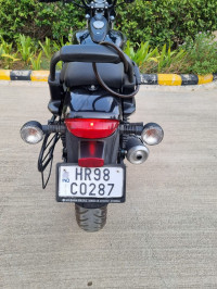 Black Bajaj Avenger Street 160 BS6
