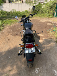Black Royal Enfield Interceptor 650 Twin