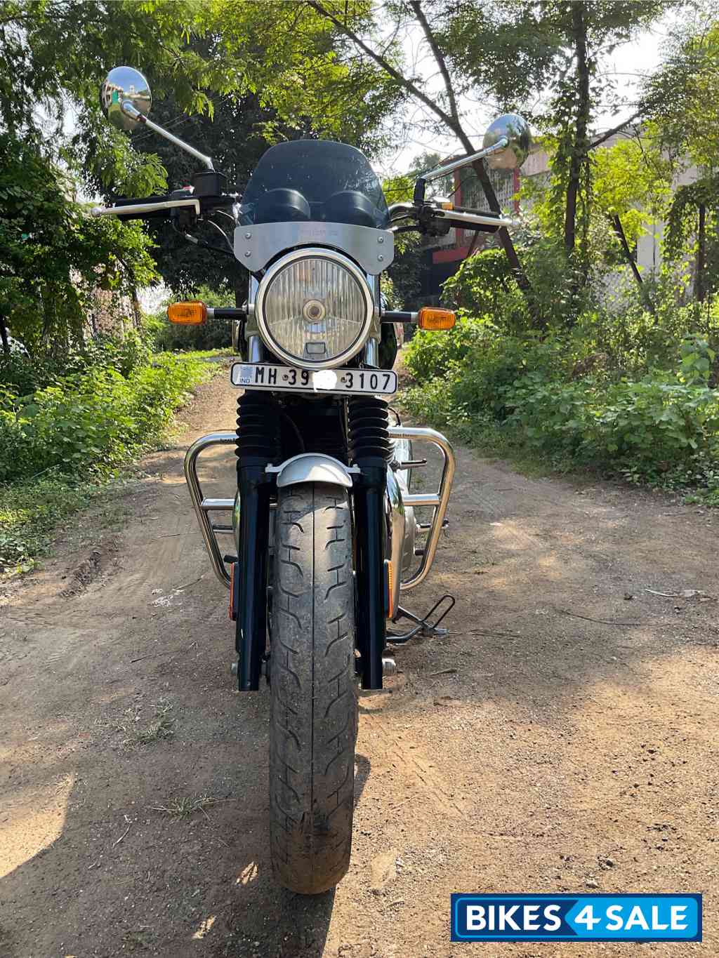 Black Royal Enfield Interceptor 650 Twin