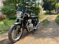 Black Royal Enfield Interceptor 650 Twin