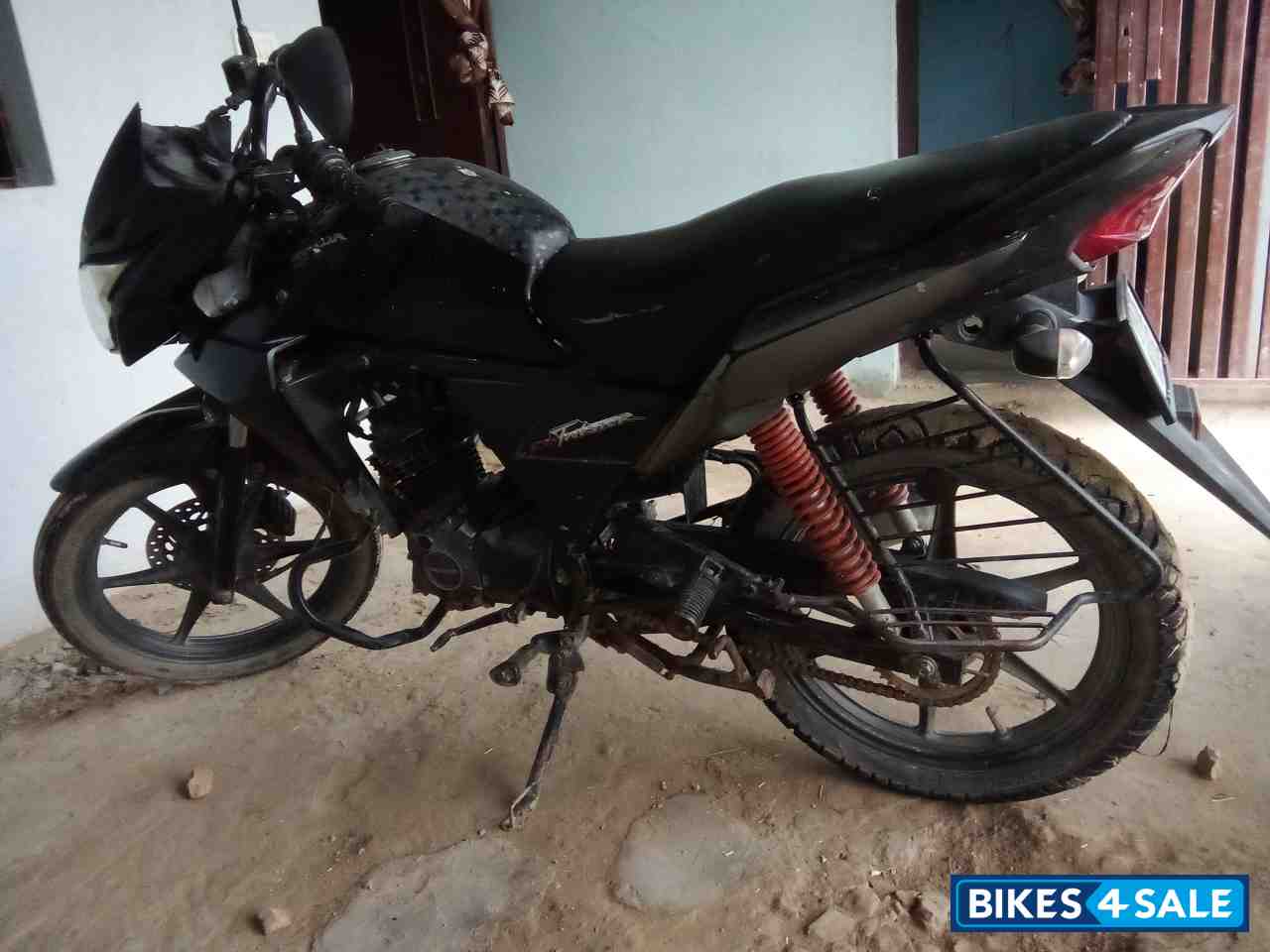 Black Honda CB Twister