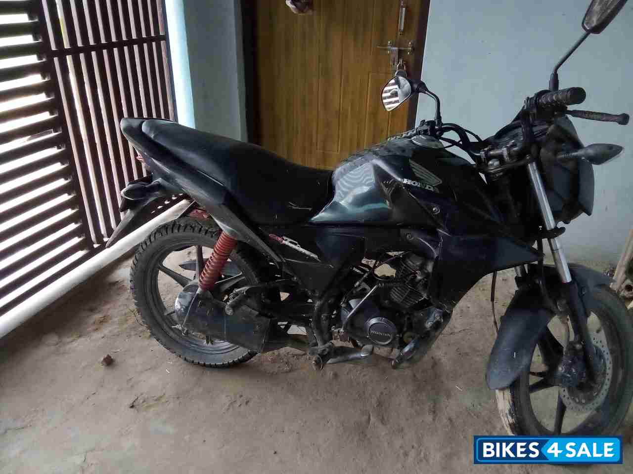 Black Honda CB Twister Black Honda CB Twister