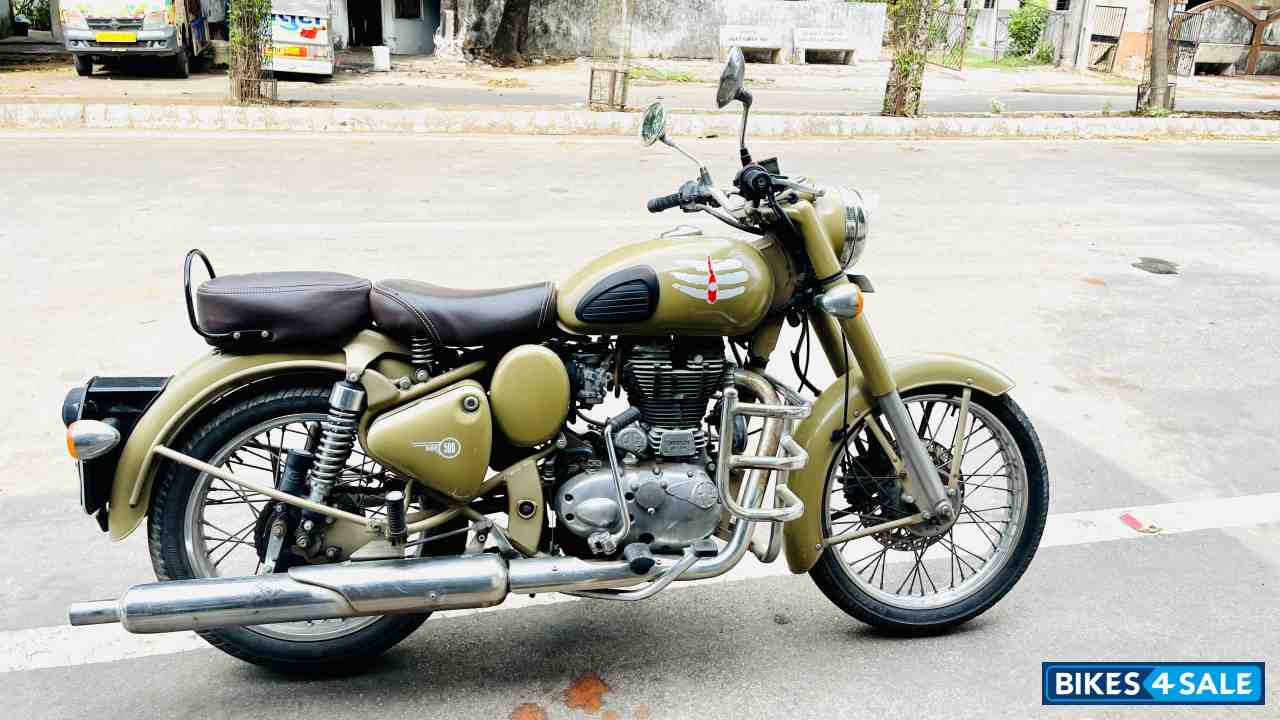 Royal Enfield Classic Desert Storm