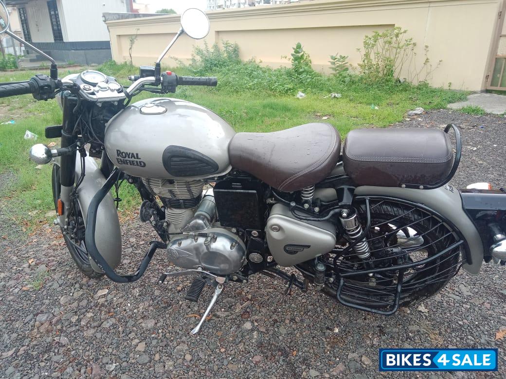 Royal Enfield Classic 350