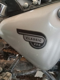 Royal Enfield Classic 350