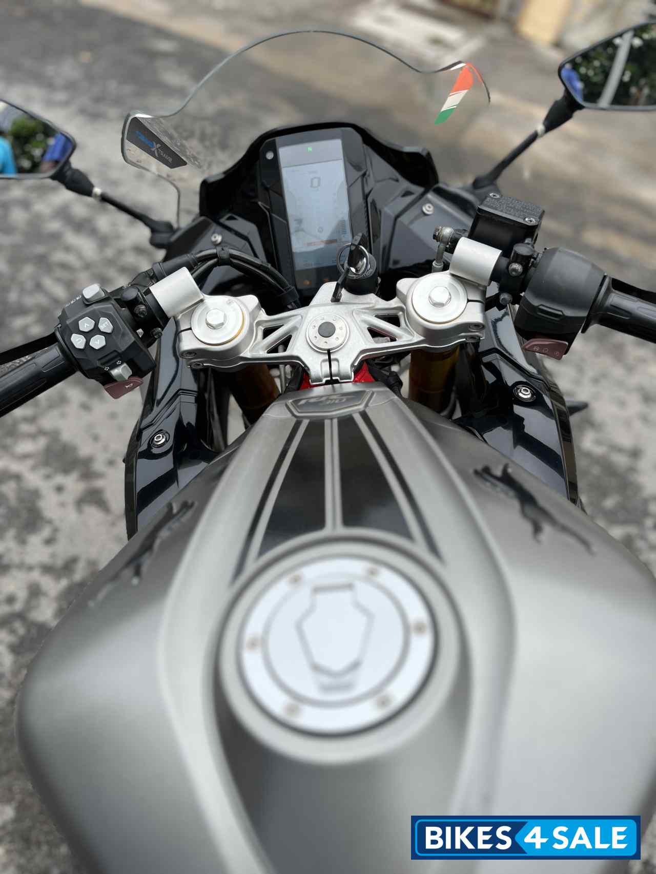 Black TVS Apache RR 310 2020 Black TVS Apache RR 310 2020