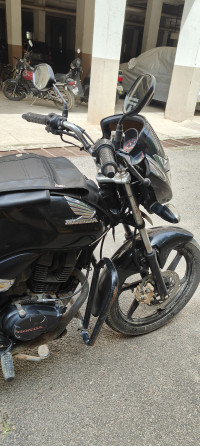 Black Honda CB Unicorn