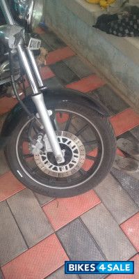 Bajaj Avenger 220 DTS-i