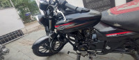 Bajaj Avenger Street 220