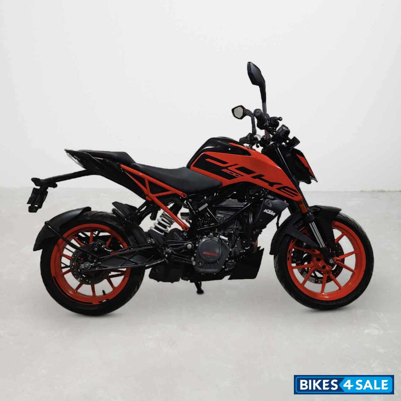 KTM Duke 200