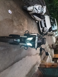 Black Bajaj Dominar 250 2022
