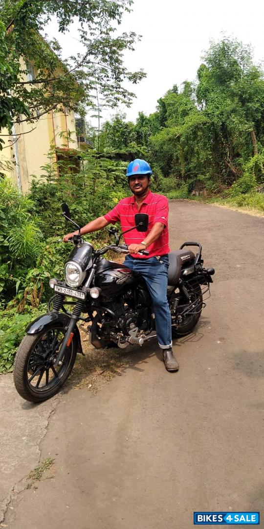 Metallic Greyish Black Bajaj Avenger Street 160 BS6