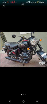 Royal Enfield Classic Stealth Black 2022 Model