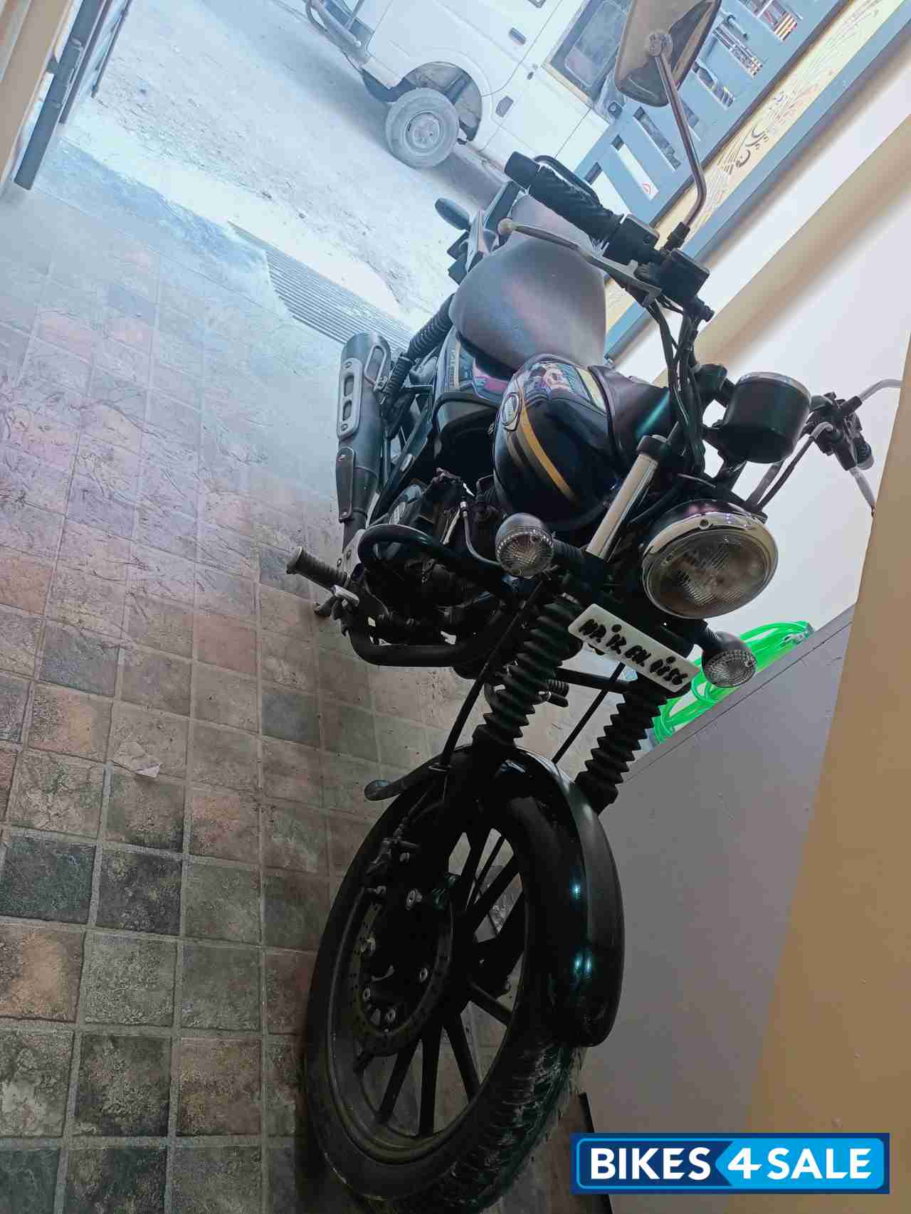 Bajaj Avenger Street 150