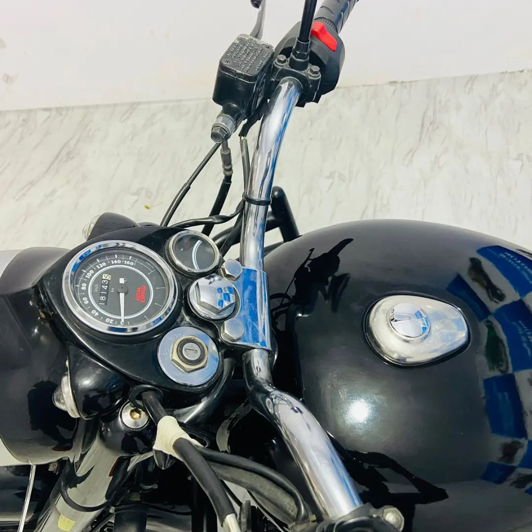 Black Royal Enfield Bullet 350 ES BS6