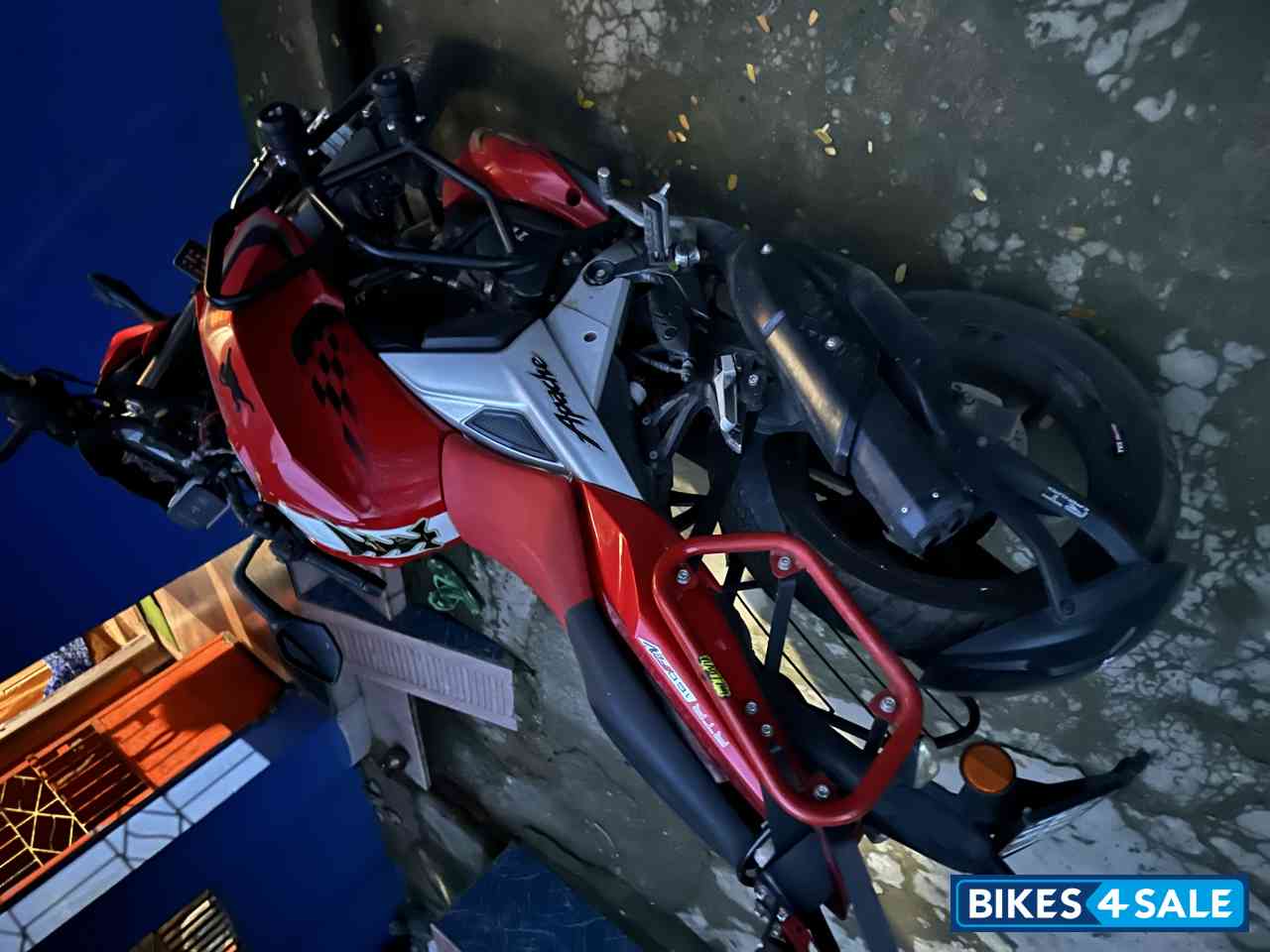 TVS Apache RTR 160 4V