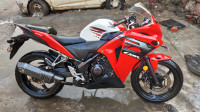 Red Honda CBR 250R
