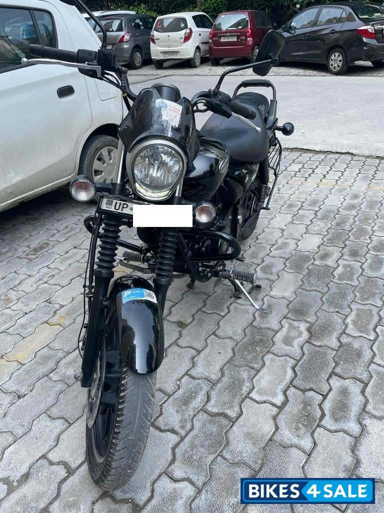 Black Bajaj Avenger Street 160
