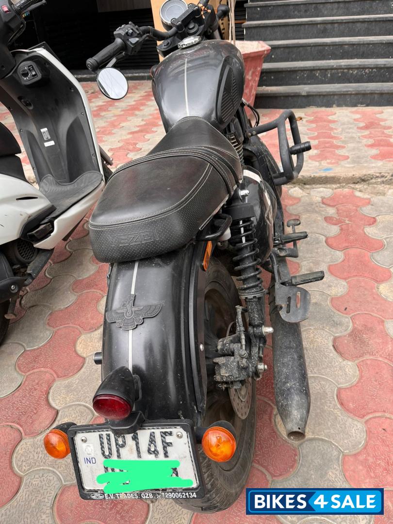 Yezdi Roadster Dark Yezdi Roadster Dark