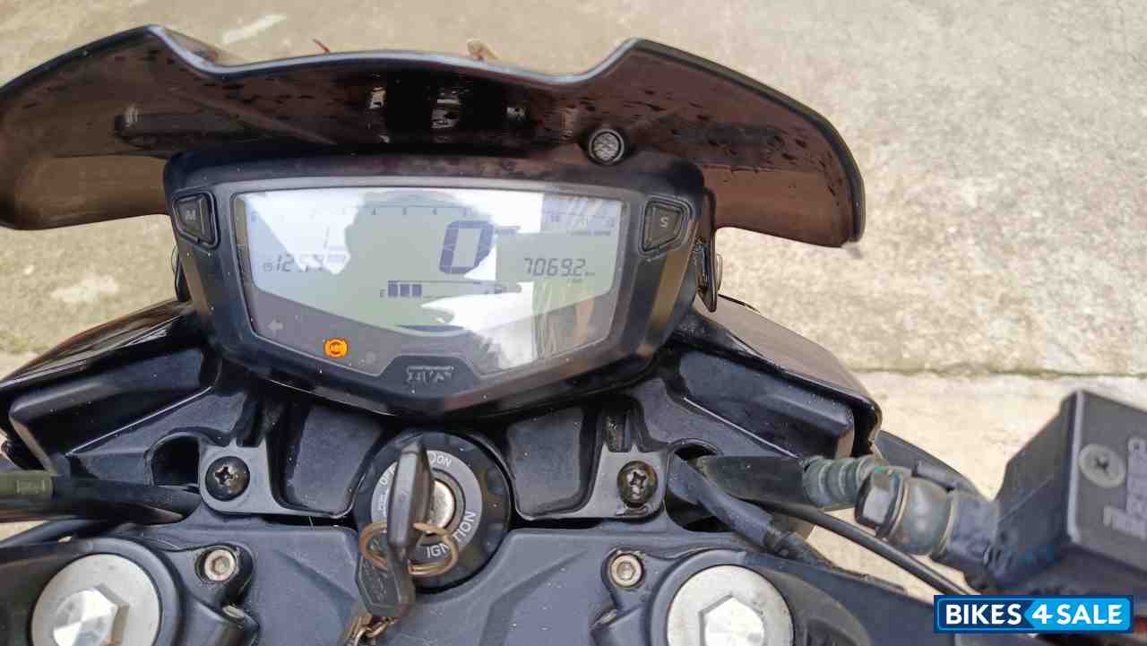 TVS Apache RTR 200 4V Race Edition 2.0