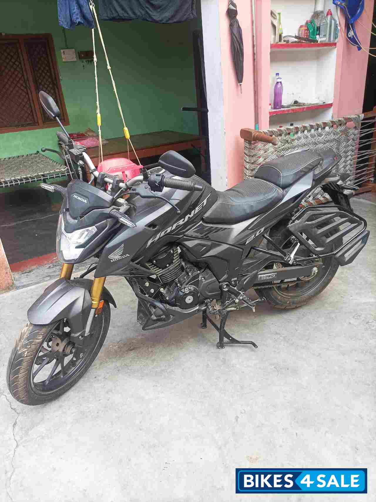 Grey Honda Hornet 2.0 Grey Honda Hornet 2.0