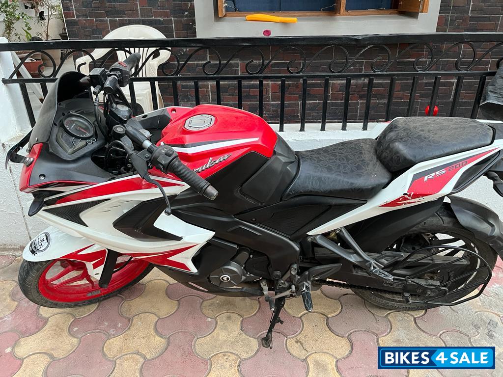 Red Bajaj Pulsar RS 200 ABS