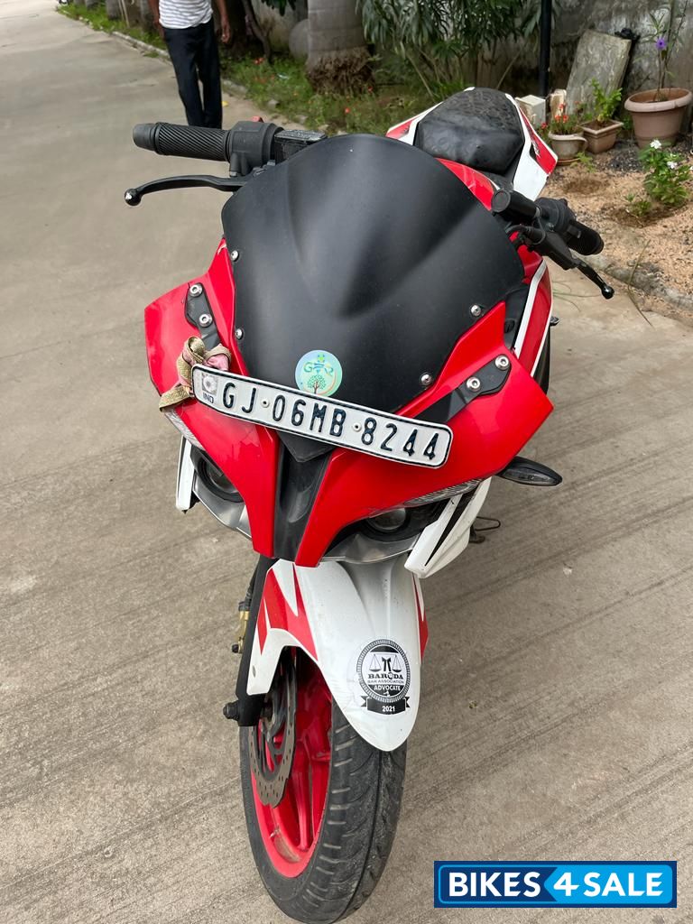 Red Bajaj Pulsar RS 200 ABS