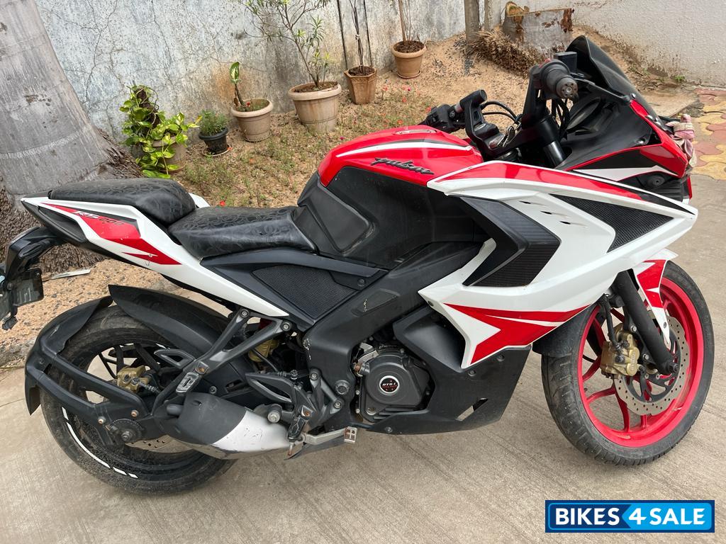 Red Bajaj Pulsar RS 200 ABS