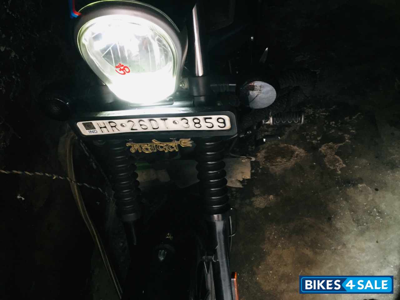 Bajaj Avenger 220 DTS-i Bajaj Avenger 220 DTS-i