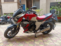 Mahindra Mojo XT 300