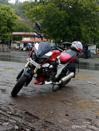 Mahindra Mojo XT 300