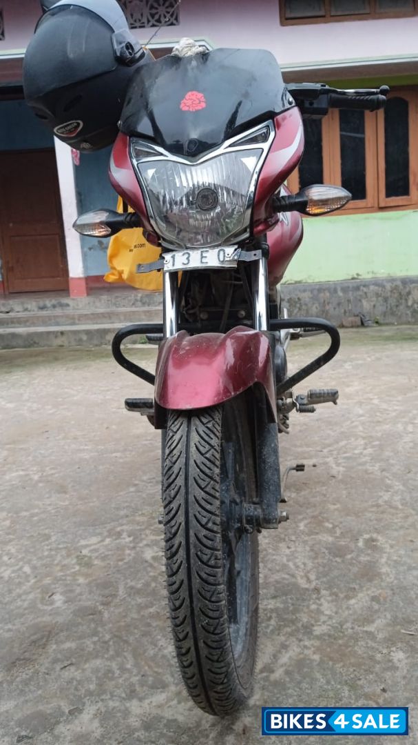 Red Bajaj Discover 125 ST
