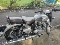 Gun Metal Grey Royal Enfield Classic Gunmetal Grey