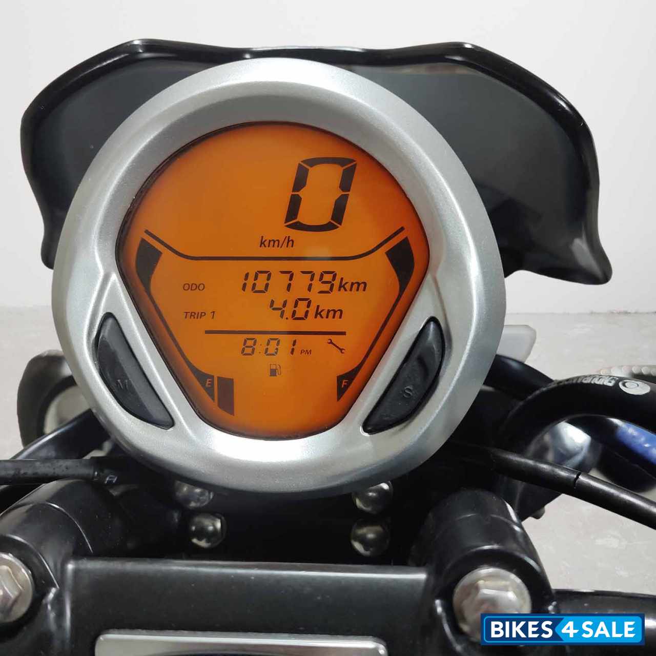 Bajaj Avenger Street 220