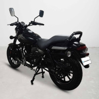 Bajaj Avenger Street 160