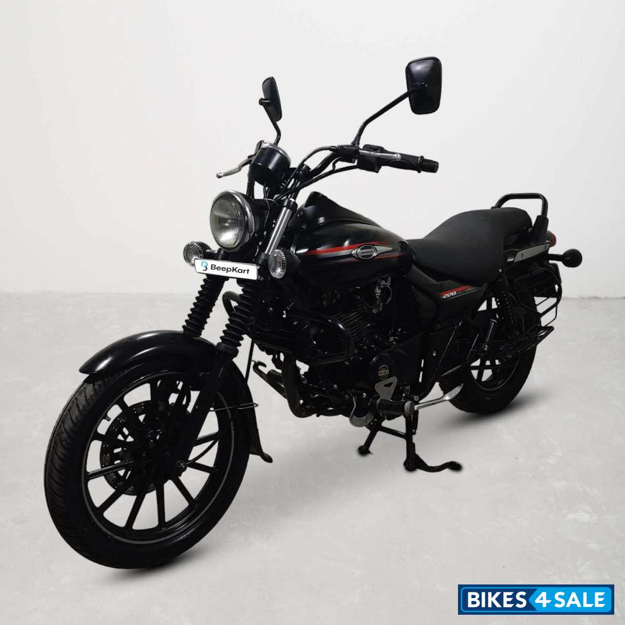 Bajaj Avenger 180 DTS-i
