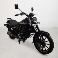 Bajaj Avenger 180 DTS-i
