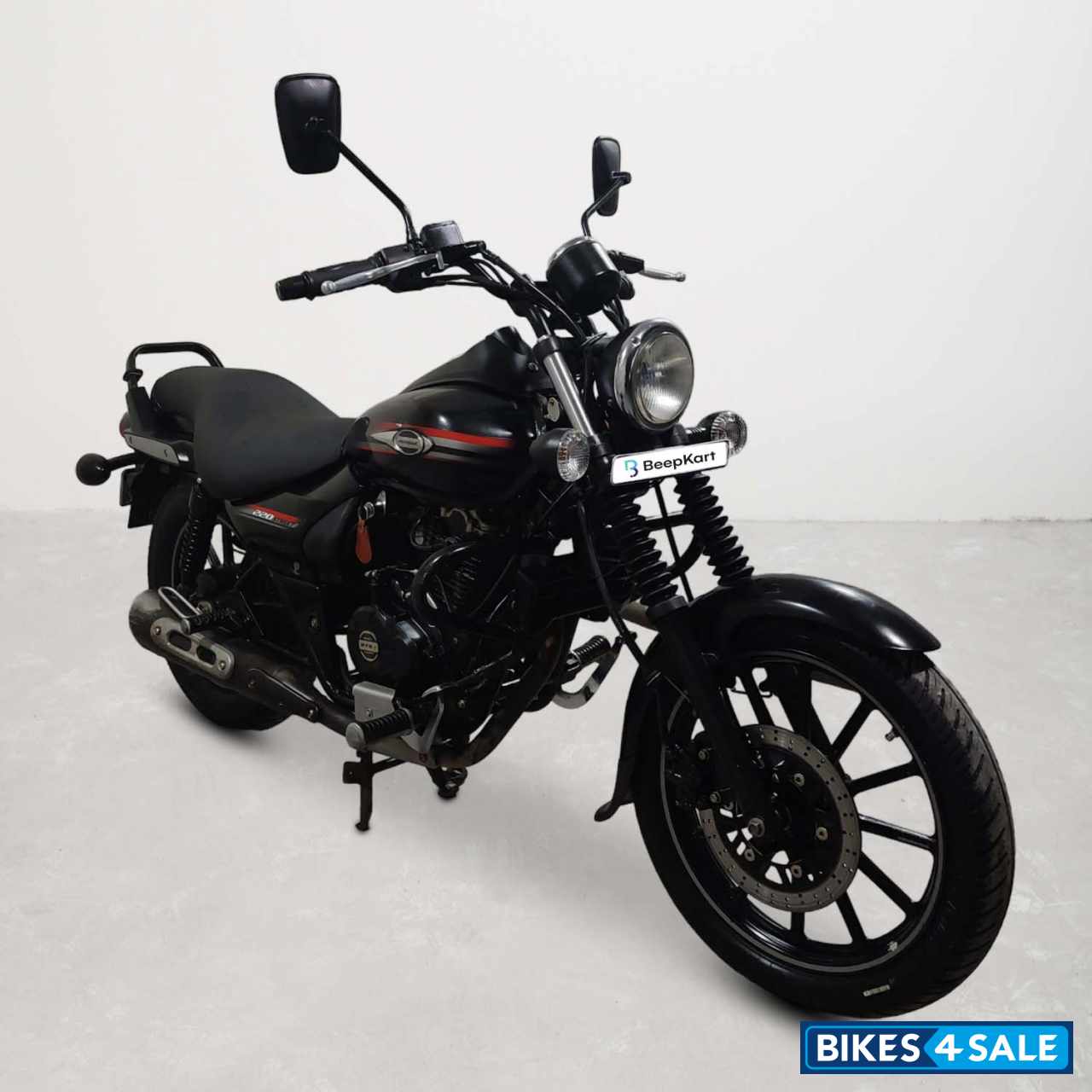 Bajaj Avenger 180 DTS-i