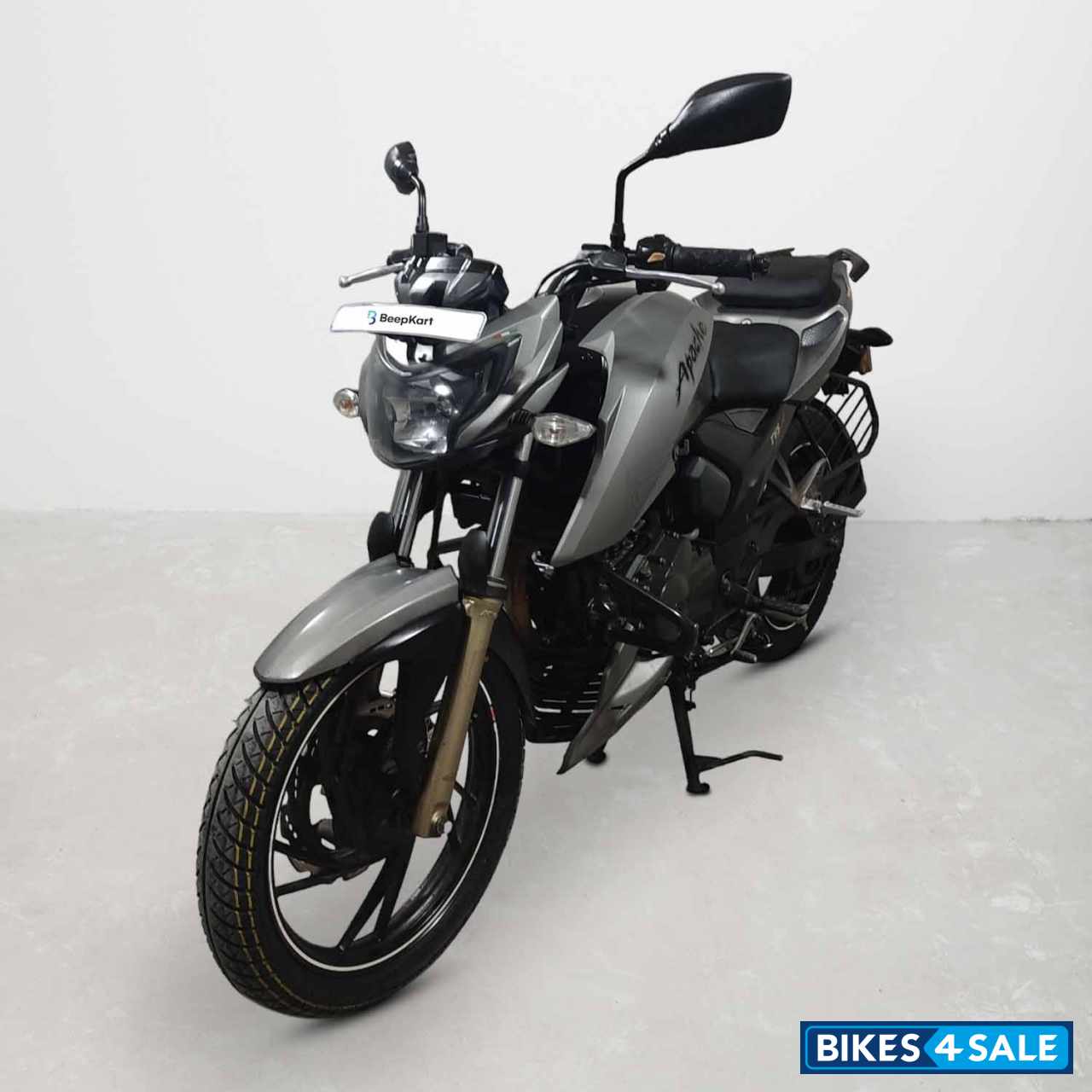 TVS Apache RTR 200 4V