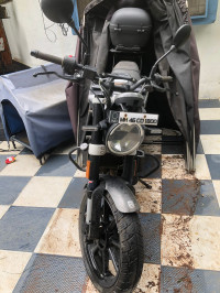 Husqvarna Svartpilen 250 2022