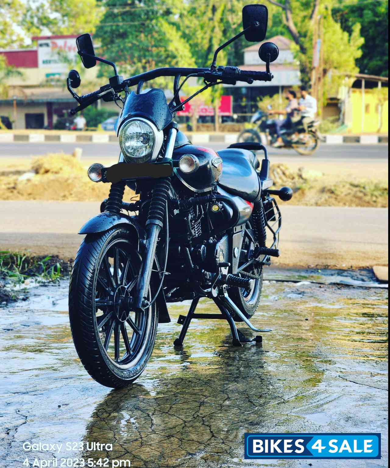 Bajaj Avenger Street 220