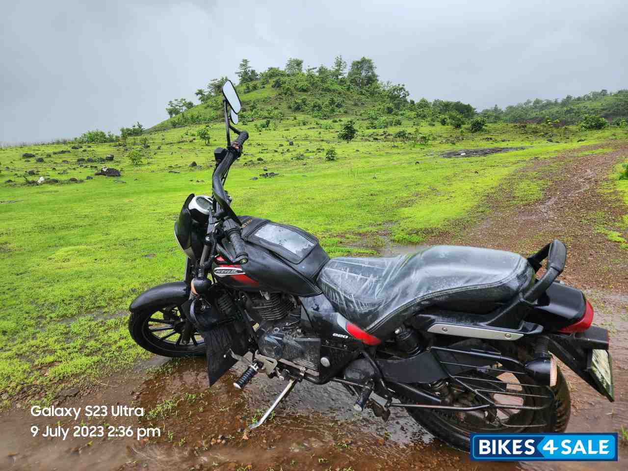 Bajaj Avenger Street 220