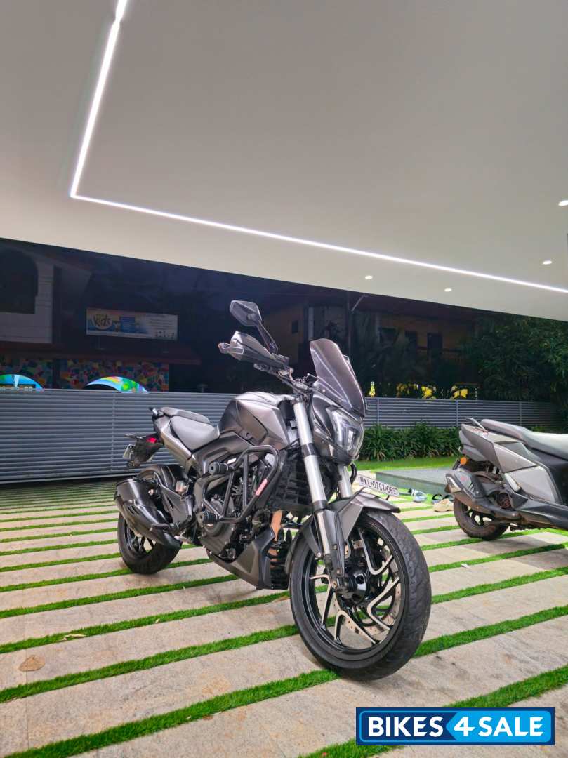 Bajaj Dominar 400 ABS BS6