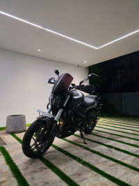 Bajaj Dominar 400 ABS BS6